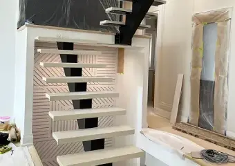 Stairs img